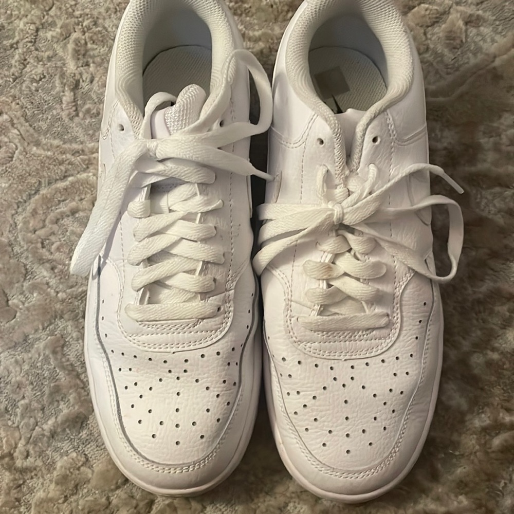 Nike court sneakers